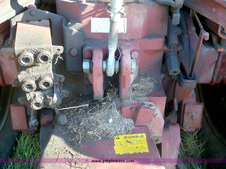 image for item 7527 Allis-Chalmers 7080 tractor