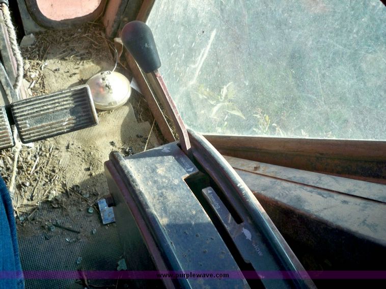 image for item 7527 Allis-Chalmers 7080 tractor