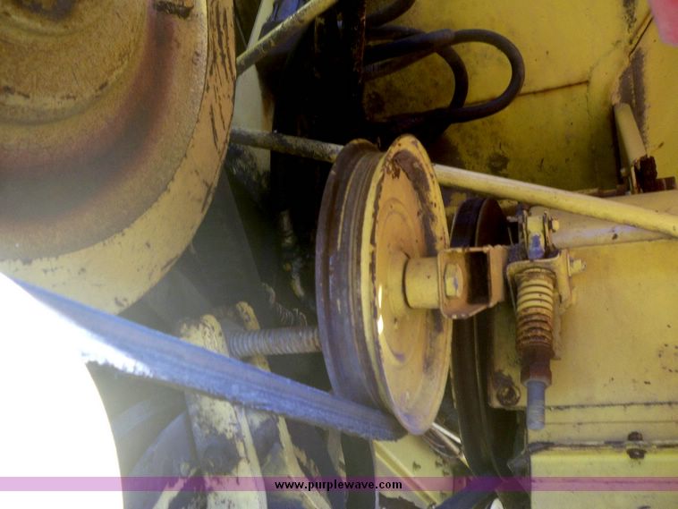 image for item 7528 New Holland TR70 combine with 20' platform with finger reel