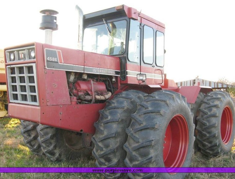 image for item 7530 International 4586 4WD tractor