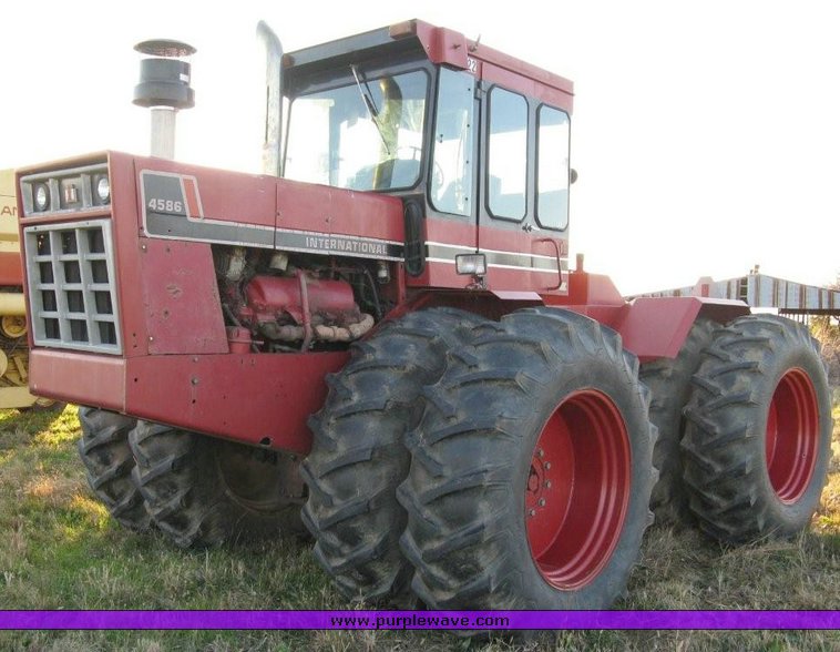 image for item 7530 International 4586 4WD tractor