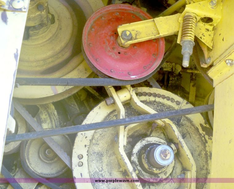 image for item 7531 New Holland TR70 combine with 20' platform with finger reel