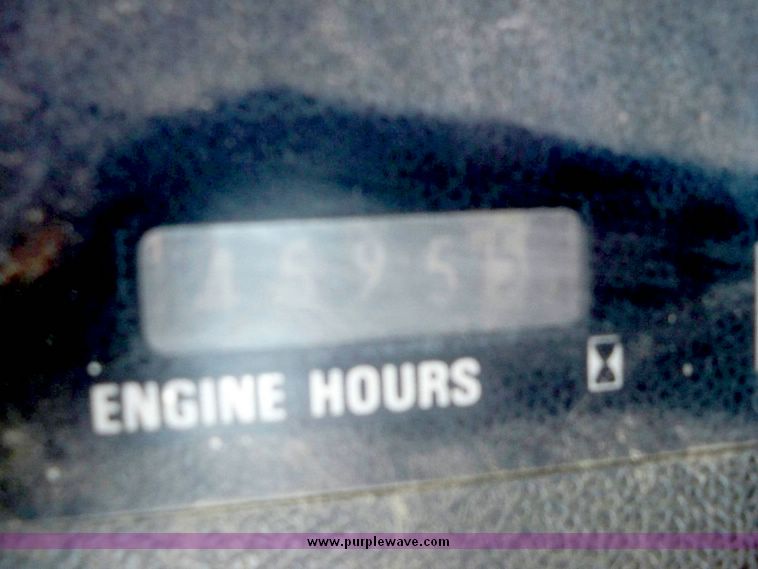 image for item 7532 International 4586 4WD tractor