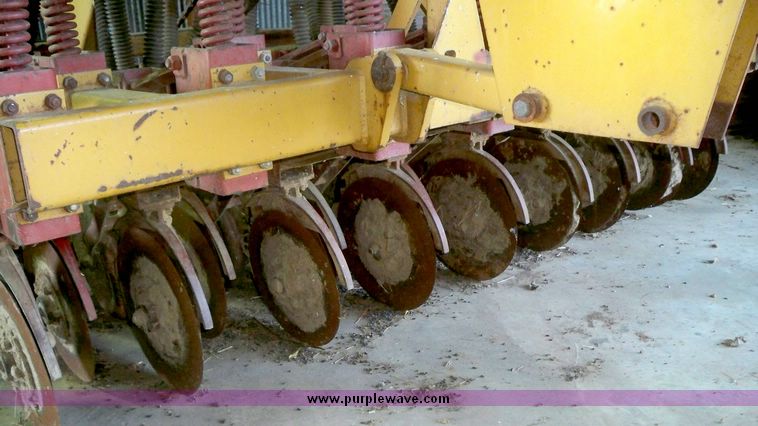 image for item 7534 HayBuster 1000 double disc no till drill