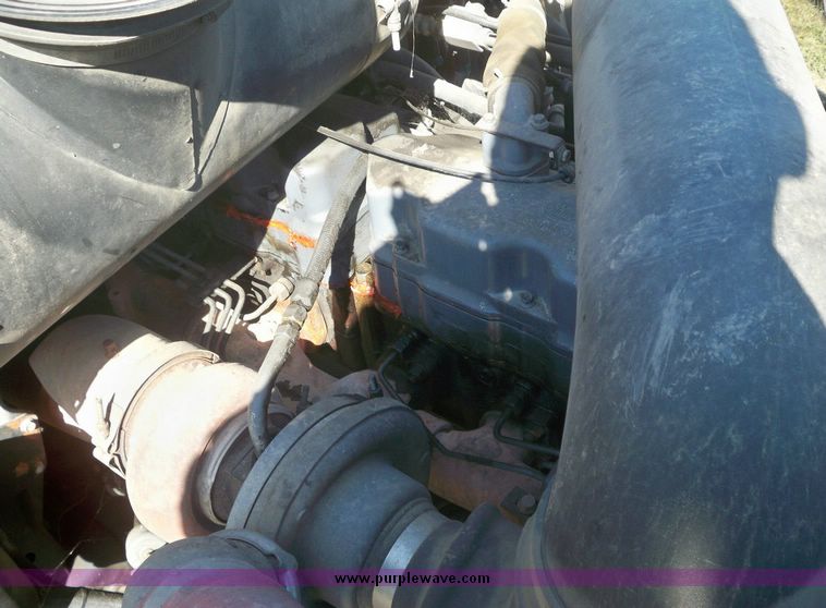 image for item 7539 1996 Mack E7-427 MAC semi with sleeper