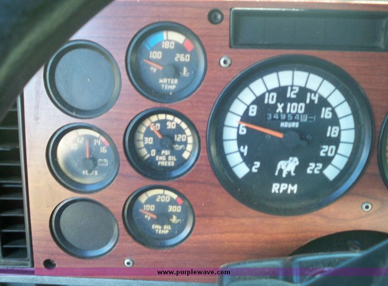 image for item 7539 1996 Mack E7-427 MAC semi with sleeper