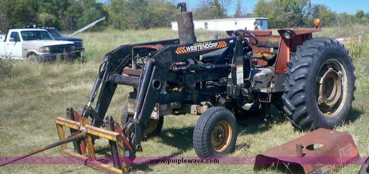 image for item 7542 Massey Fergusen 285 tractor with Westendorf TA26 loader
