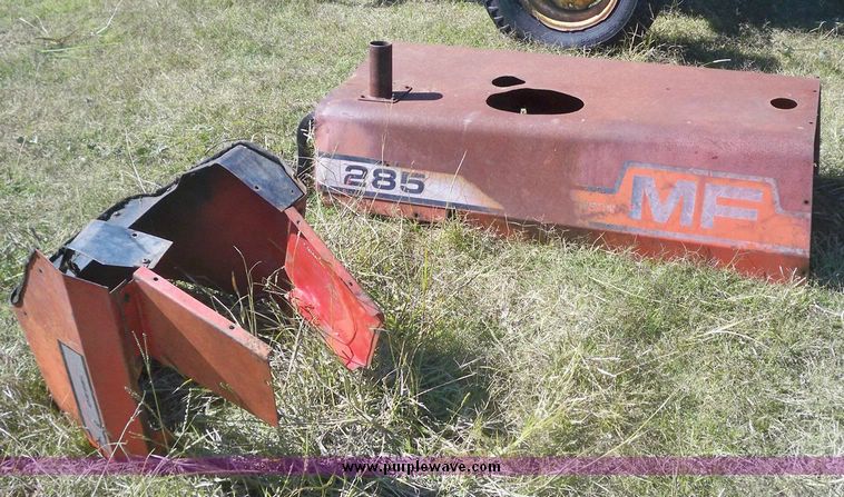 image for item 7542 Massey Fergusen 285 tractor with Westendorf TA26 loader