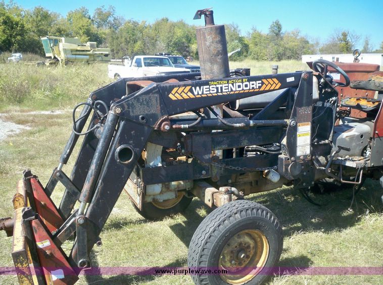 image for item 7542 Massey Fergusen 285 tractor with Westendorf TA26 loader