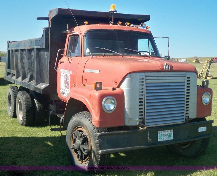 image for item 7544 1970 International F2050 dump truck
