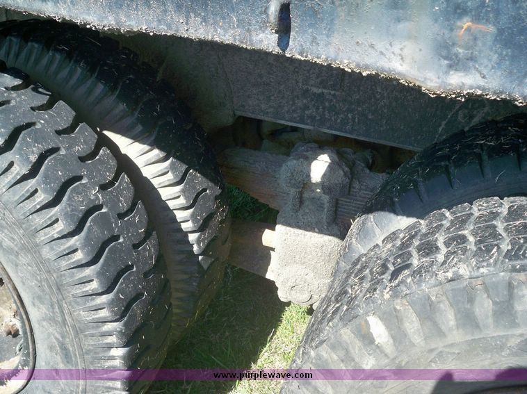 image for item 7544 1970 International F2050 dump truck