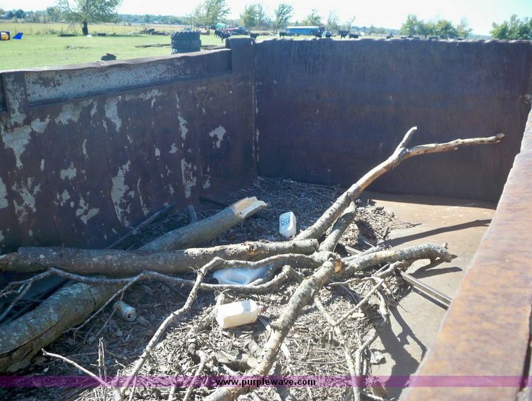 image for item 7544 1970 International F2050 dump truck