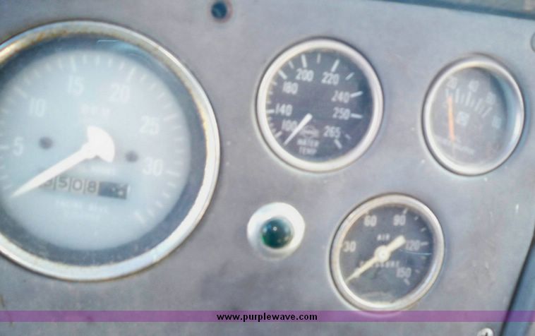 image for item 7544 1970 International F2050 dump truck