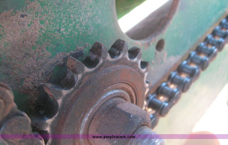 image for item 7990 John Deere 750 disc drill