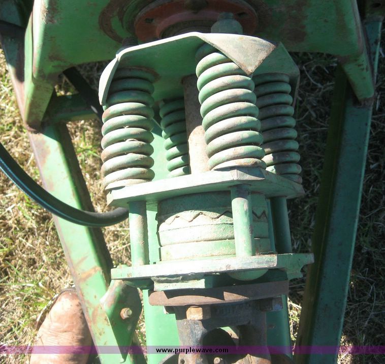 image for item 7993 John Deere 450 manure spreader