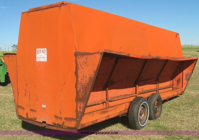 image for item 7994 New Way 8,000 pound portable feeder