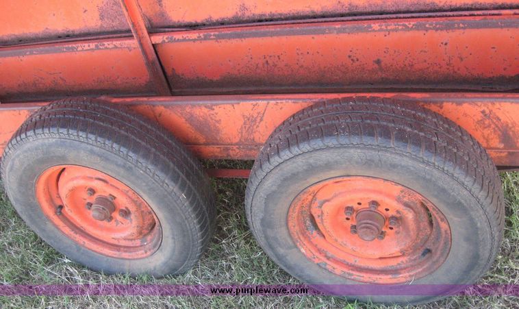 image for item 7994 New Way 8,000 pound portable feeder