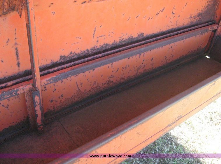 image for item 7994 New Way 8,000 pound portable feeder