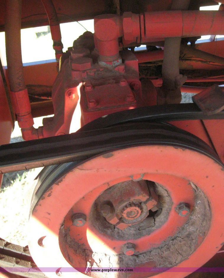 image for item 7996 Hesston 6450 Self propelled swather