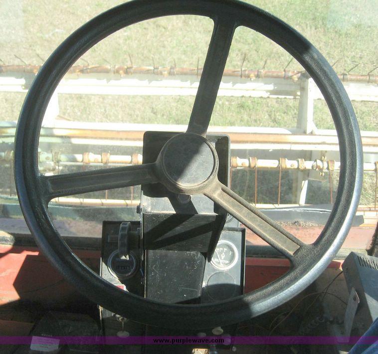 image for item 7996 Hesston 6450 Self propelled swather