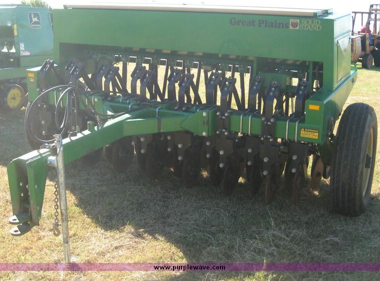 image for item 7998 Great Plains Solid Stand 10 No Till double disc drill