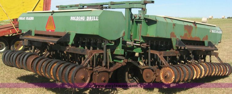image for item 8000 Great Plains double disc drill
