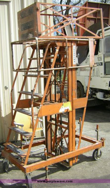 image for item 1009 High Jacker 19' aerial lift