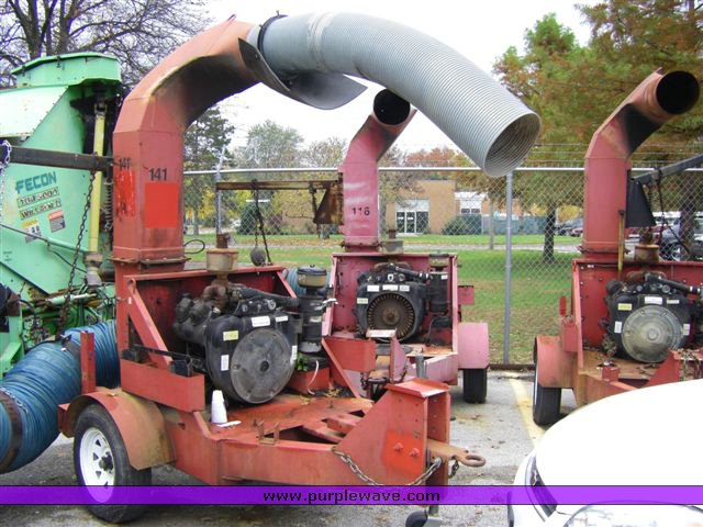 image for item 1054 2003 GiantVac Leafloader TM6500-HW municipal leaf vacuum