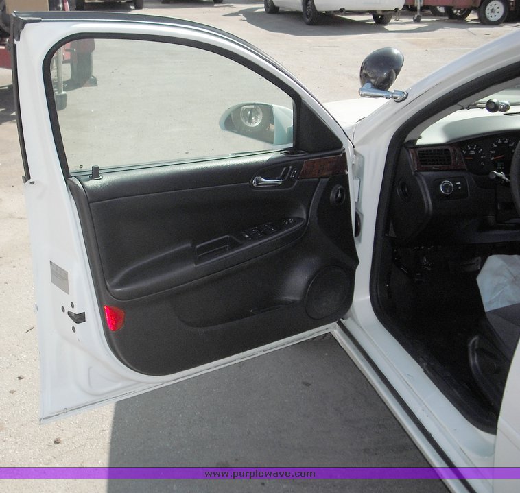 image for item 3811 2006 Chevrolet Impala police package