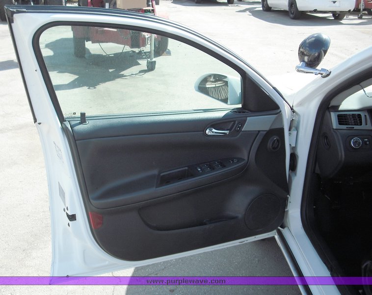 image for item 3813 2007 Chevrolet Impala police package