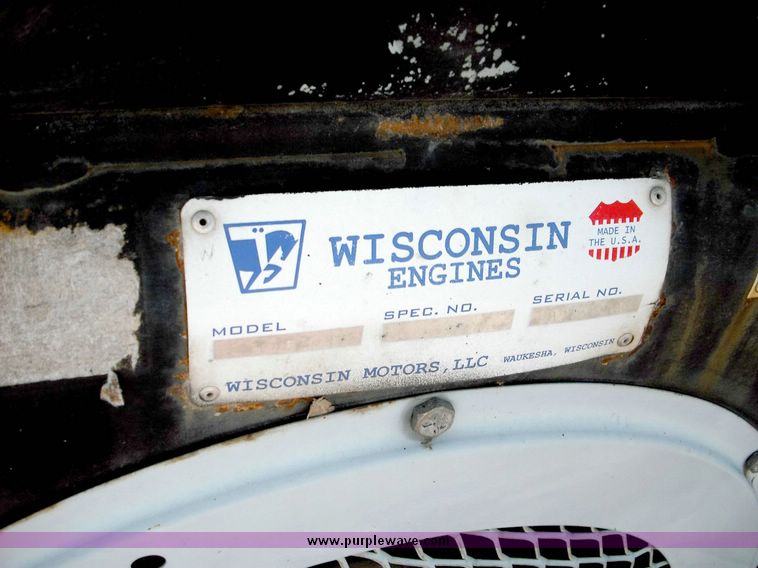 image for item 3816 2003 Giantvac Leafloader TM6500-HW municipal leaf vacuum