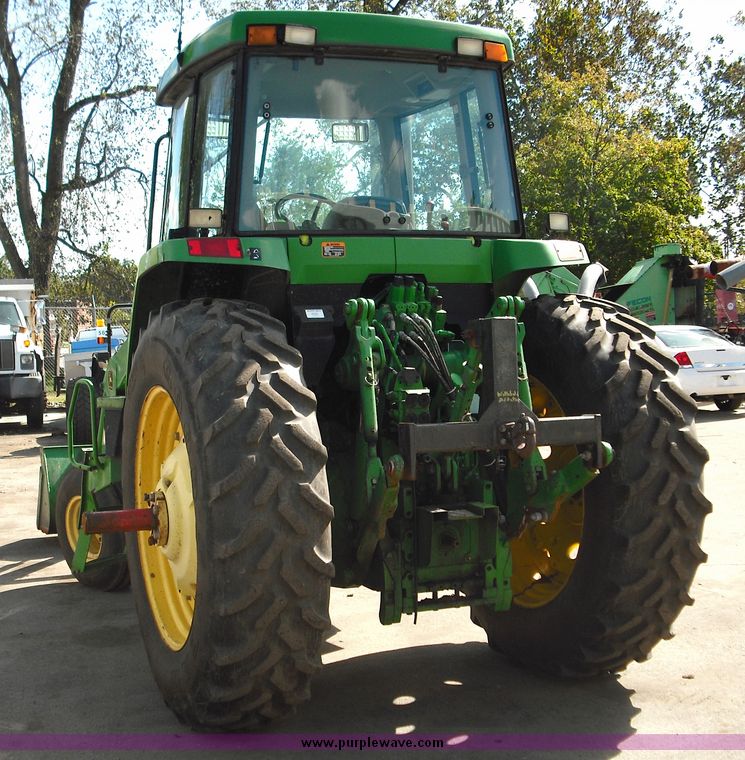 image for item 3820 1995 John Deere 7800 tractor with John Deere 725 loader