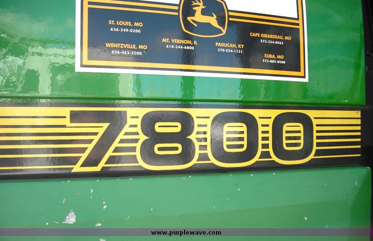 image for item 3820 1995 John Deere 7800 tractor with John Deere 725 loader