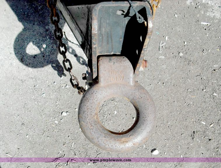 image for item 3823 1997 Midwest light duty utility trailer