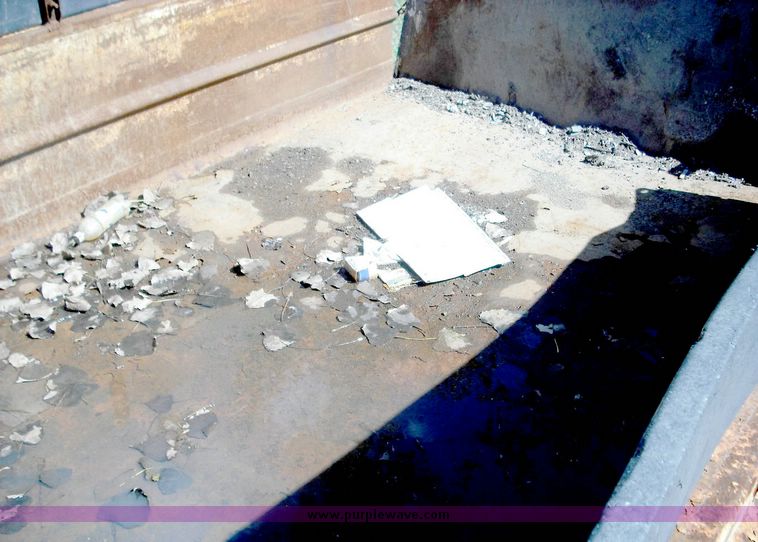 image for item 3826 2000 GMC C7500 dump truck with plow and spreader controls