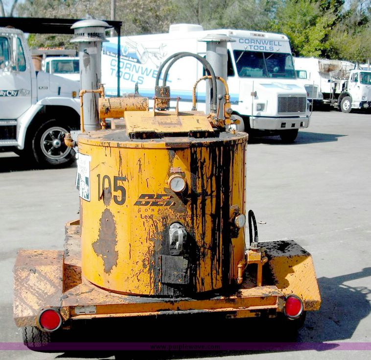 image for item 3828 1995 Berry BM-60 crack sealer with tar kettle