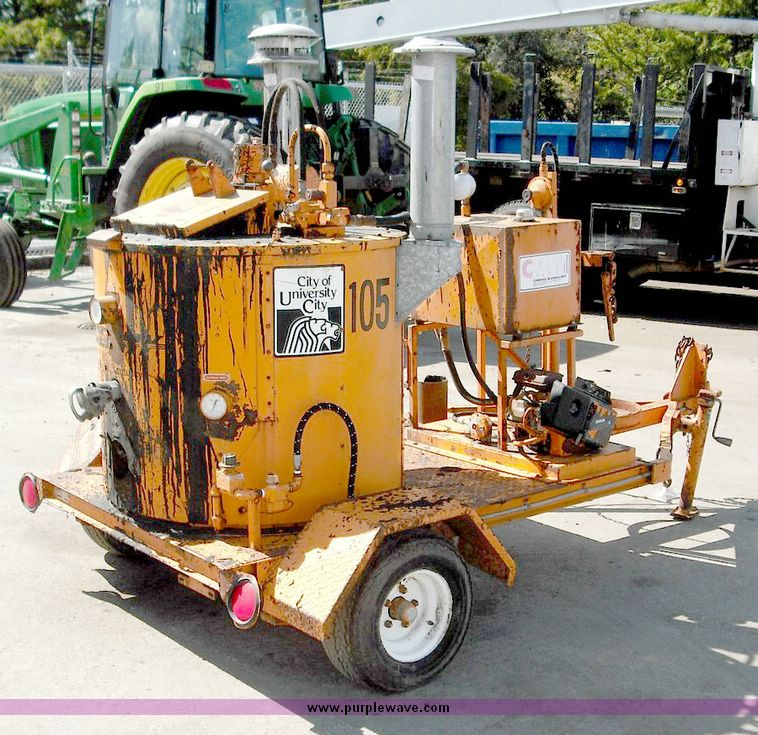 image for item 3828 1995 Berry BM-60 crack sealer with tar kettle