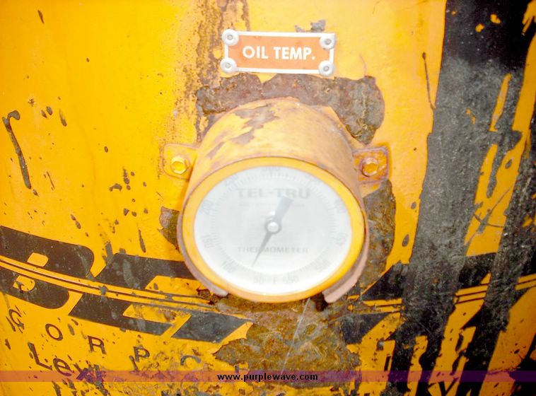 image for item 3828 1995 Berry BM-60 crack sealer with tar kettle