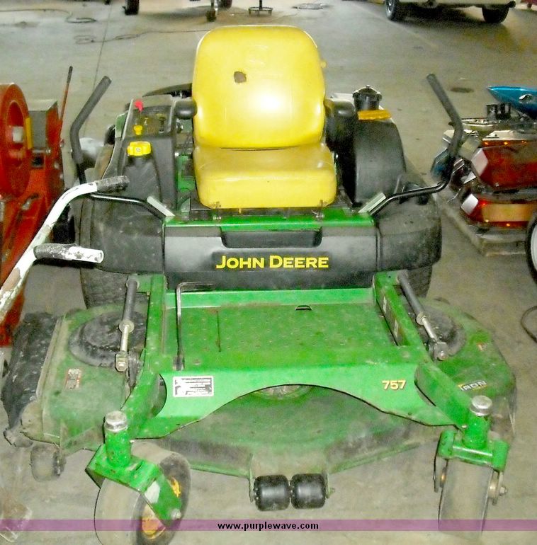 image for item 3832 John Deere 757 60" zero turn riding lawn mower