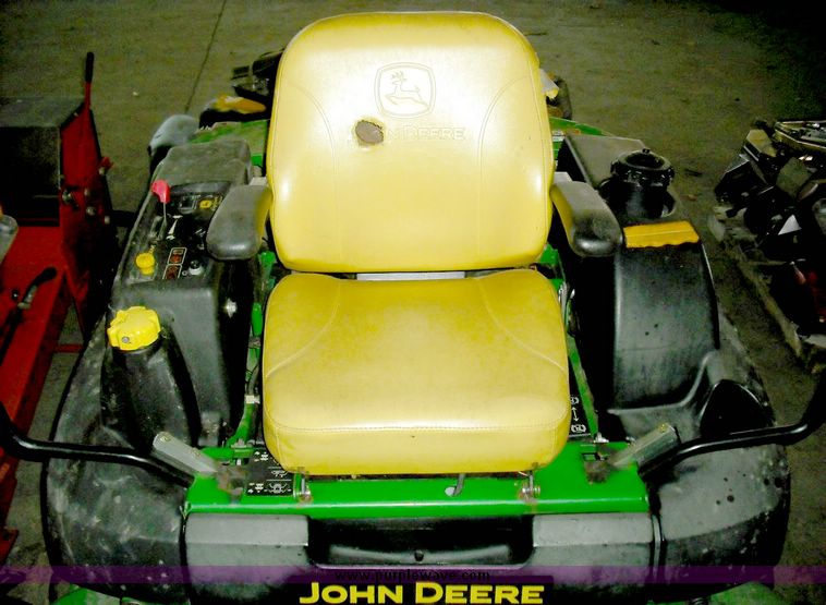 image for item 3832 John Deere 757 60" zero turn riding lawn mower