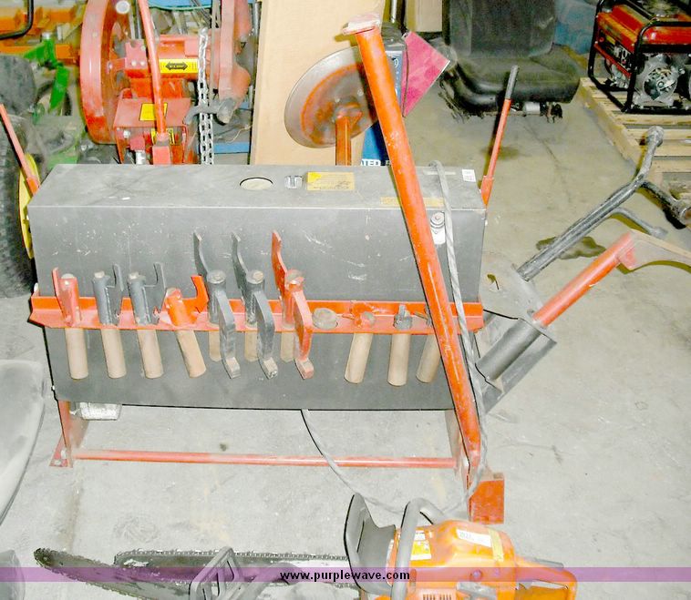 image for item 3834 Branick truck tire changer