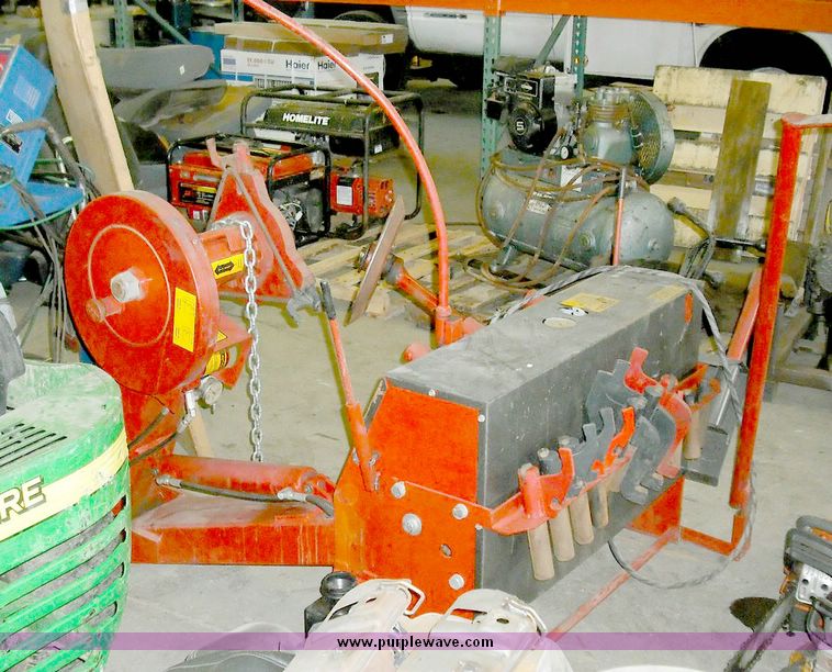 image for item 3834 Branick truck tire changer