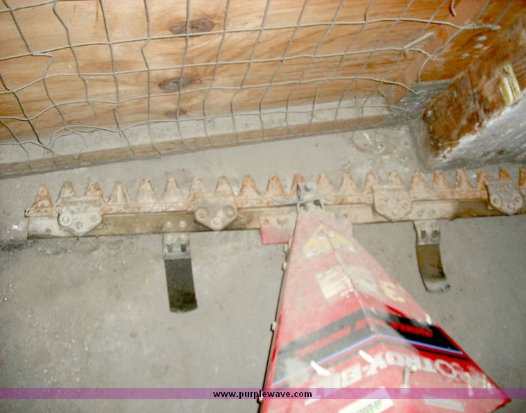 image for item 3872 Troy-Bilt 5hp sickle bar mower