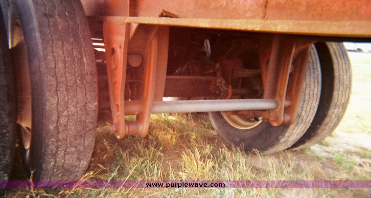 image for item 2500 1976 Hobb 42' flat bed semi trailer