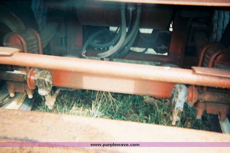 image for item 2500 1976 Hobb 42' flat bed semi trailer