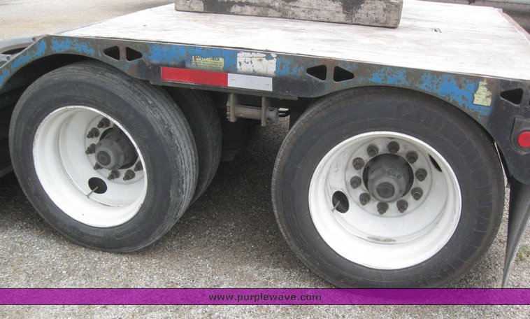 image for item 6778 1995 Talbert TWD-30-SPG-T1 48' drop deck trailer