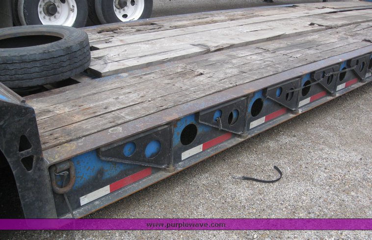 image for item 6778 1995 Talbert TWD-30-SPG-T1 48' drop deck trailer