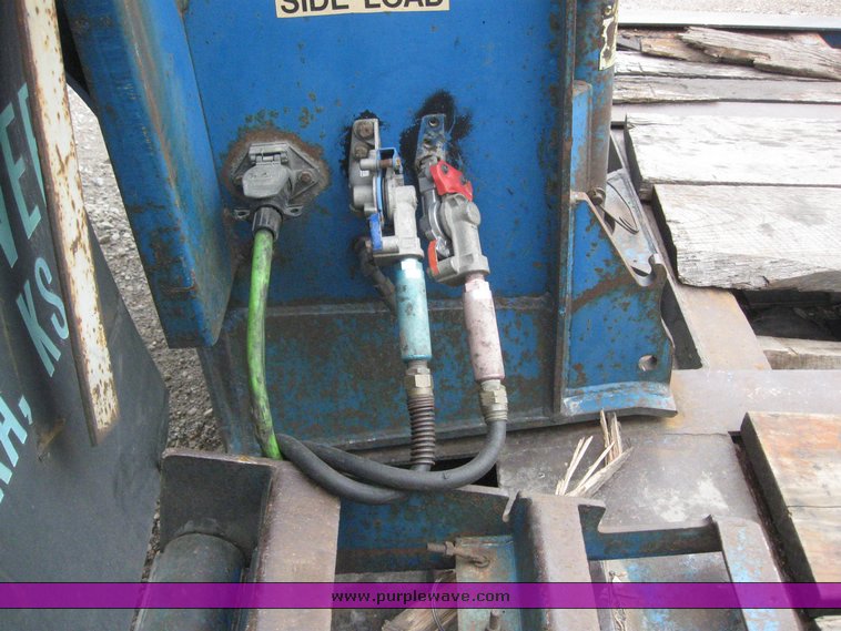 image for item 6778 1995 Talbert TWD-30-SPG-T1 48' drop deck trailer