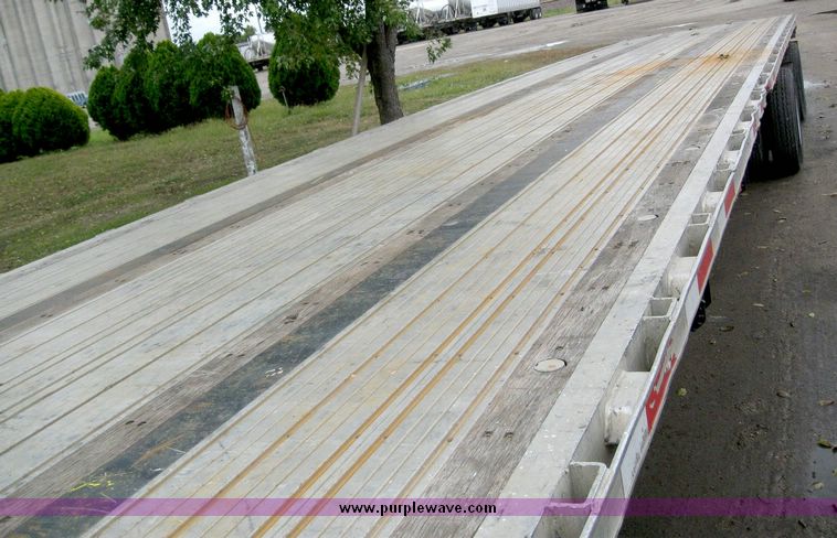 image for item 6779 2001 Transcraft Eagle W2 53'x102