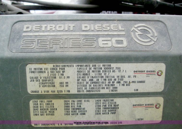 image for item 6780 2000 Freightliner Conventional FLD120 semi truck